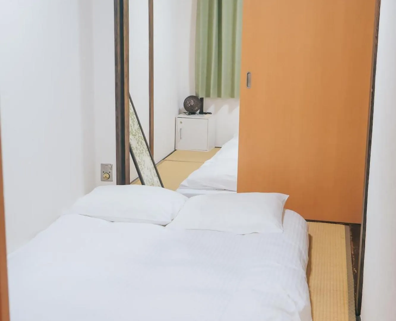 日本橋東一軒屋 駅まで3分 電気街 アニメグッツ商圏 最大8人 Villa Osaka